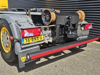 TGS 35.460 8x4-4 BL / VDL 30T HOOKLIFT